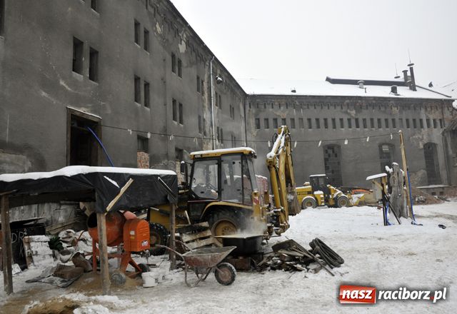 Zdjęcie w galerii na portalu naszraciborz.pl: Starosta namawia komitet do hojności wiadomości z regionu