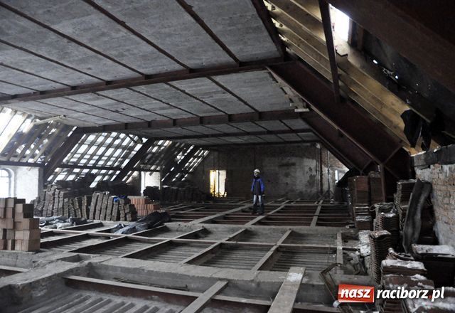 Zdjęcie w galerii na portalu naszraciborz.pl: Starosta namawia komitet do hojności wiadomości z regionu