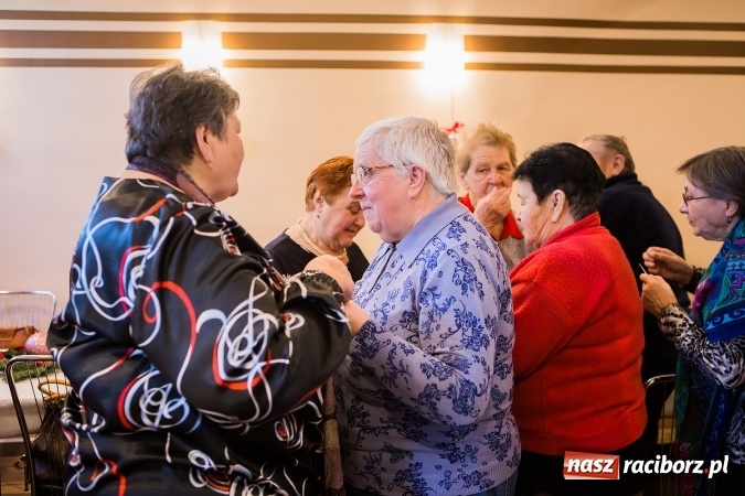 Zdjęcie w galerii na portalu naszraciborz.pl: Wigilia seniorów w klubie przy Staszica wiadomości z regionu