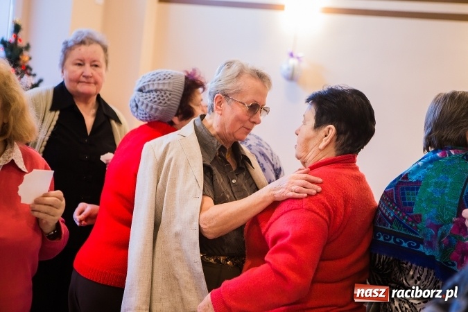 Zdjęcie w galerii na portalu naszraciborz.pl: Wigilia seniorów w klubie przy Staszica wiadomości z regionu