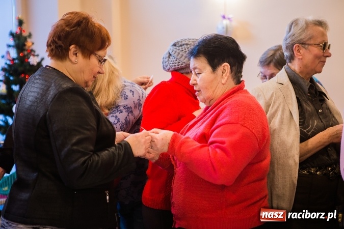 Zdjęcie w galerii na portalu naszraciborz.pl: Wigilia seniorów w klubie przy Staszica wiadomości z regionu