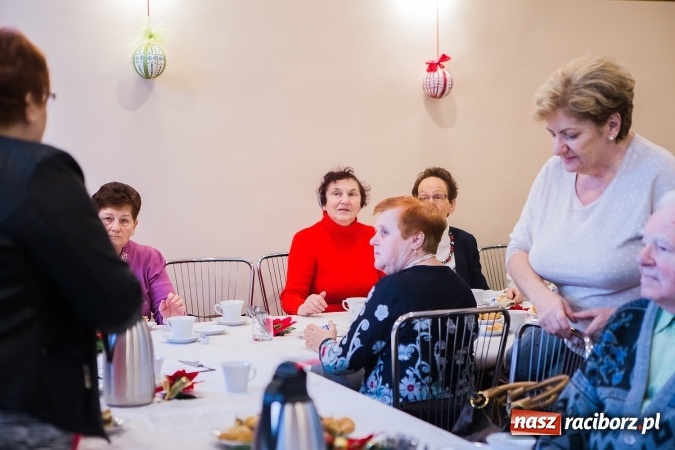 Zdjęcie w galerii na portalu naszraciborz.pl: Wigilia seniorów w klubie przy Staszica wiadomości z regionu