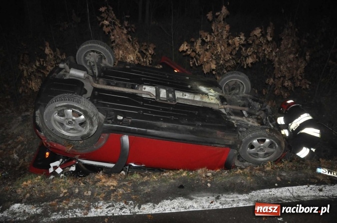 Zdjęcie w galerii na portalu naszraciborz.pl: Znalazł się kierowca mini coopera. Mężczyzna sam zgłosił się na komendę wiadomości z regionu
