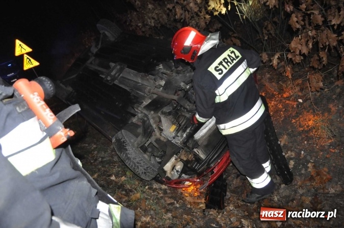 Zdjęcie w galerii na portalu naszraciborz.pl: Znalazł się kierowca mini coopera. Mężczyzna sam zgłosił się na komendę wiadomości z regionu
