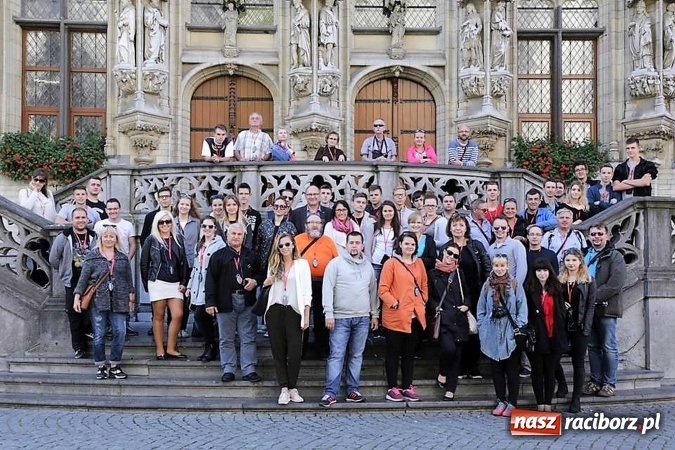 Zdjęcie w galerii na portalu naszraciborz.pl: Uczennice Liceum Plastycznego z Raciborza w Brukseli  wiadomości z regionu