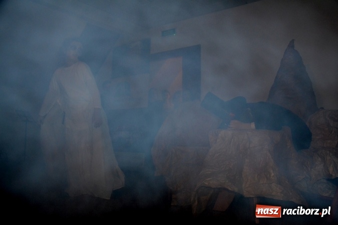 Zdjęcie w galerii na portalu naszraciborz.pl: Świąteczny wieczór z MDK na Zamku Piastowskim za nami  wiadomości z regionu