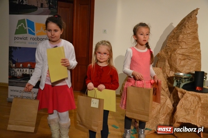 Zdjęcie w galerii na portalu naszraciborz.pl: Świąteczny wieczór z MDK na Zamku Piastowskim za nami  wiadomości z regionu