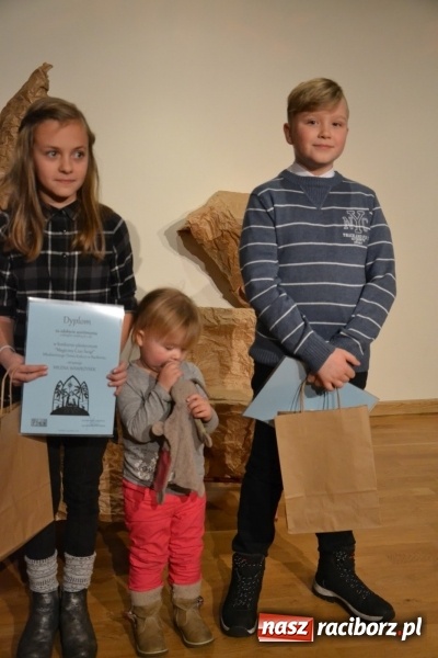 Zdjęcie w galerii na portalu naszraciborz.pl: Świąteczny wieczór z MDK na Zamku Piastowskim za nami  wiadomości z regionu