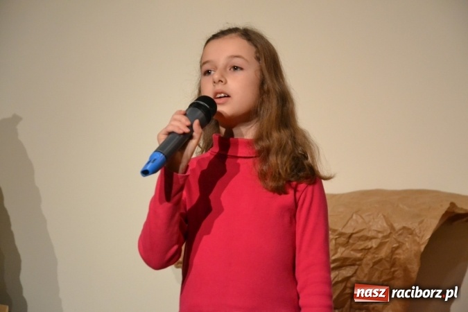 Zdjęcie w galerii na portalu naszraciborz.pl: Świąteczny wieczór z MDK na Zamku Piastowskim za nami  wiadomości z regionu