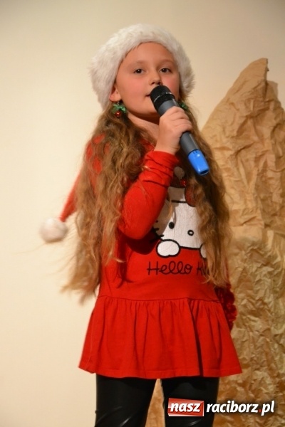 Zdjęcie w galerii na portalu naszraciborz.pl: Świąteczny wieczór z MDK na Zamku Piastowskim za nami  wiadomości z regionu