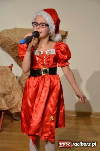 Zdjęcie w galerii na portalu naszraciborz.pl: Świąteczny wieczór z MDK na Zamku Piastowskim za nami  wiadomości z regionu