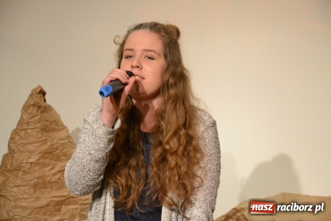 Zdjęcie w galerii na portalu naszraciborz.pl: Świąteczny wieczór z MDK na Zamku Piastowskim za nami  wiadomości z regionu