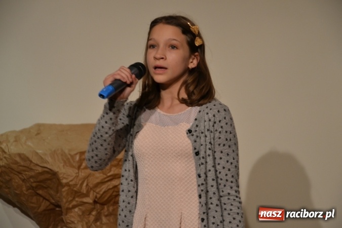 Zdjęcie w galerii na portalu naszraciborz.pl: Świąteczny wieczór z MDK na Zamku Piastowskim za nami  wiadomości z regionu