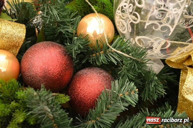 Zdjęcie w galerii na portalu naszraciborz.pl: Świąteczny wieczór z MDK na Zamku Piastowskim za nami  wiadomości z regionu