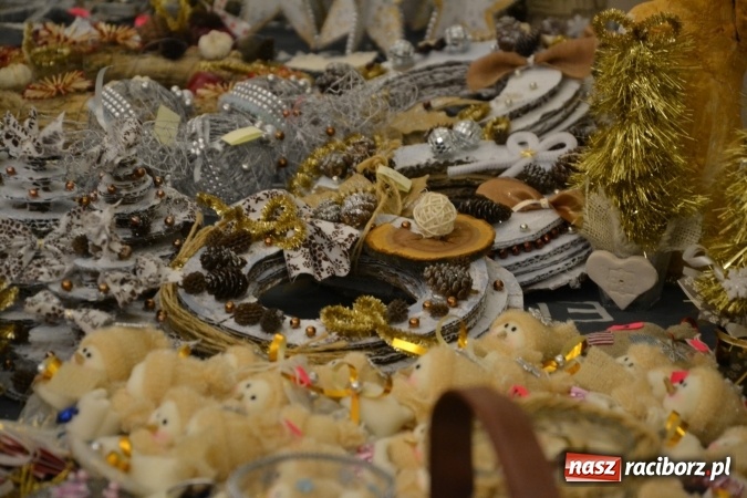 Zdjęcie w galerii na portalu naszraciborz.pl: Świąteczny wieczór z MDK na Zamku Piastowskim za nami  wiadomości z regionu