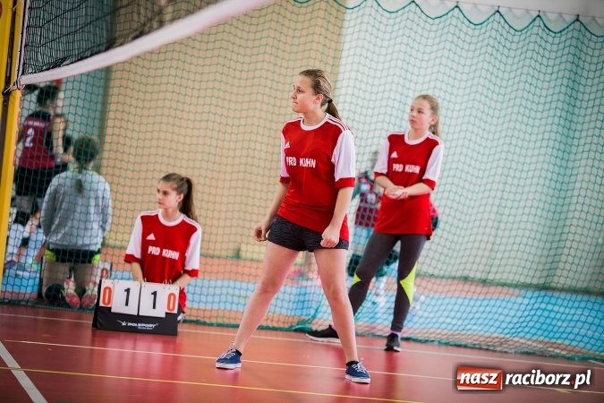 Zdjęcie w galerii na portalu naszraciborz.pl: Turniej w piłce siatkowej młodziczek w Krzanowicach wiadomości z regionu