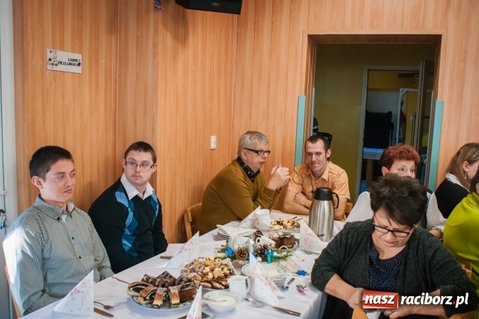 Zdjęcie w galerii na portalu naszraciborz.pl: Wigilia w raciborskich Warsztatach Terapii Zajęciowej wiadomości z regionu