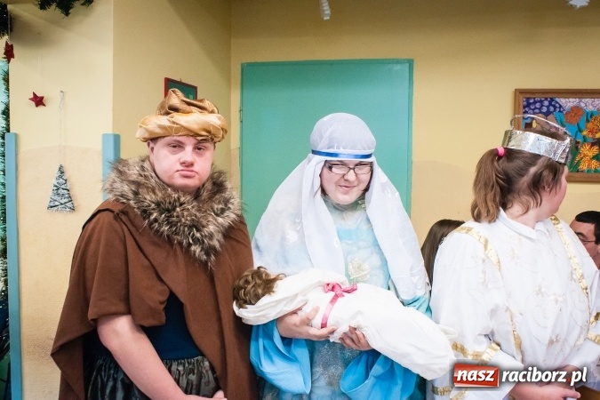 Zdjęcie w galerii na portalu naszraciborz.pl: Wigilia w raciborskich Warsztatach Terapii Zajęciowej wiadomości z regionu