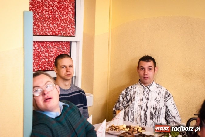 Zdjęcie w galerii na portalu naszraciborz.pl: Wigilia w raciborskich Warsztatach Terapii Zajęciowej wiadomości z regionu