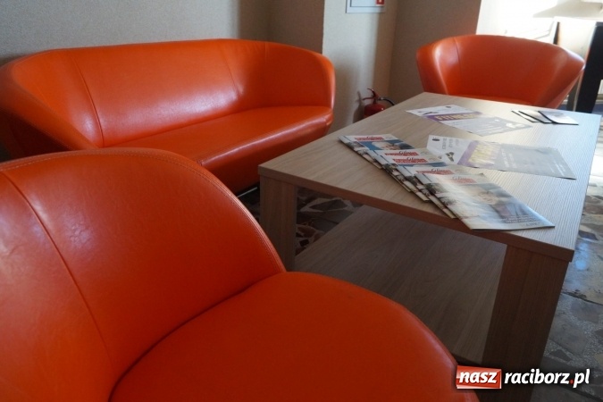 Zdjęcie w galerii na portalu naszraciborz.pl: Biblioteka w Nędzy jak u Billa Gatesa  wiadomości z regionu