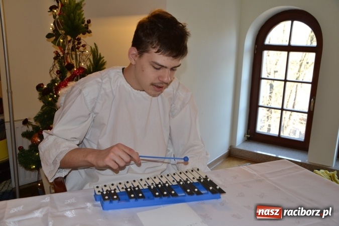 Zdjęcie w galerii na portalu naszraciborz.pl: Spotkanie wigilijne Środowiskowego Domu Samopomocy w Raciborzu wiadomości z regionu