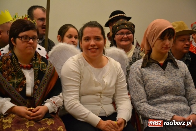 Zdjęcie w galerii na portalu naszraciborz.pl: Spotkanie wigilijne Środowiskowego Domu Samopomocy w Raciborzu wiadomości z regionu