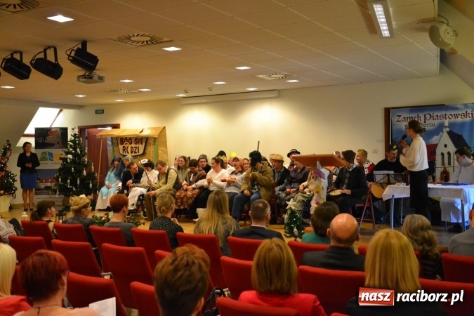 Zdjęcie w galerii na portalu naszraciborz.pl: Spotkanie wigilijne Środowiskowego Domu Samopomocy w Raciborzu wiadomości z regionu