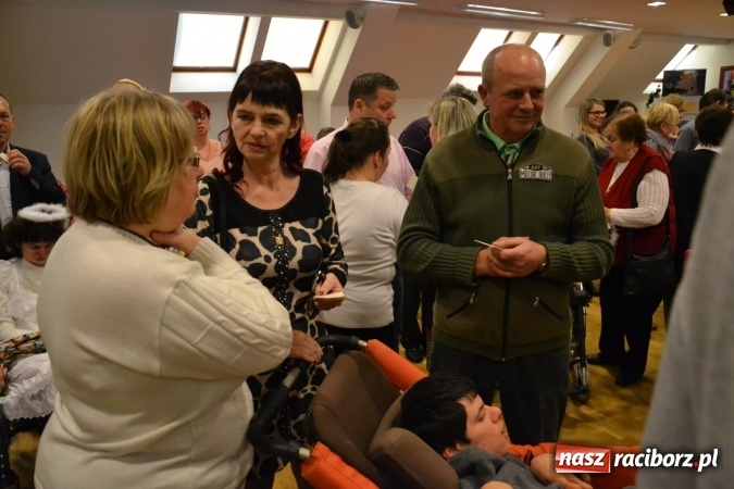 Zdjęcie w galerii na portalu naszraciborz.pl: Spotkanie wigilijne Środowiskowego Domu Samopomocy w Raciborzu wiadomości z regionu