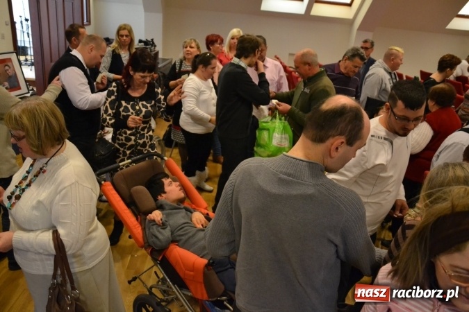 Zdjęcie w galerii na portalu naszraciborz.pl: Spotkanie wigilijne Środowiskowego Domu Samopomocy w Raciborzu wiadomości z regionu