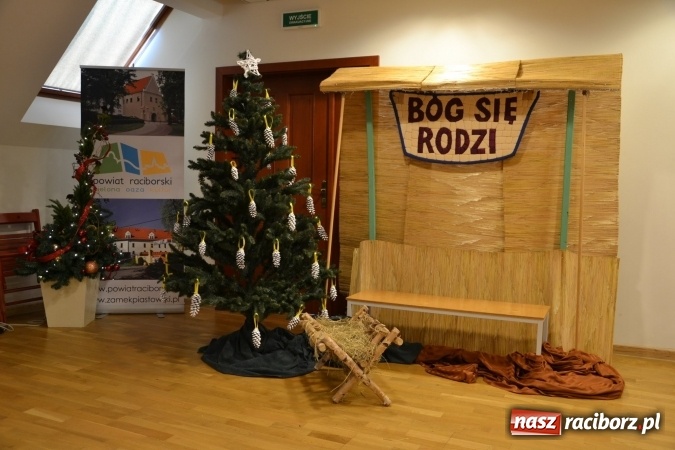 Zdjęcie w galerii na portalu naszraciborz.pl: Spotkanie wigilijne Środowiskowego Domu Samopomocy w Raciborzu wiadomości z regionu