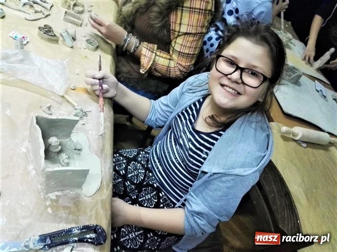 Zdjęcie w galerii na portalu naszraciborz.pl: Warsztaty ceramiczne w Młodzieżowym Domu Kultury wiadomości z regionu