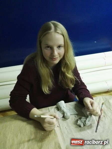 Zdjęcie w galerii na portalu naszraciborz.pl: Warsztaty ceramiczne w Młodzieżowym Domu Kultury wiadomości z regionu