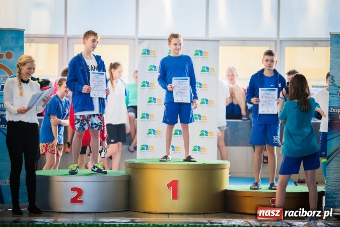 Zdjęcie w galerii na portalu naszraciborz.pl: Ze Śląska na Olimpijskie Areny - młodzi pływacy rywalizowali na pływalni SMS-u  wiadomości z regionu