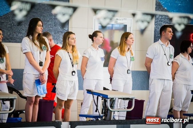 Zdjęcie w galerii na portalu naszraciborz.pl: Ze Śląska na Olimpijskie Areny - młodzi pływacy rywalizowali na pływalni SMS-u  wiadomości z regionu