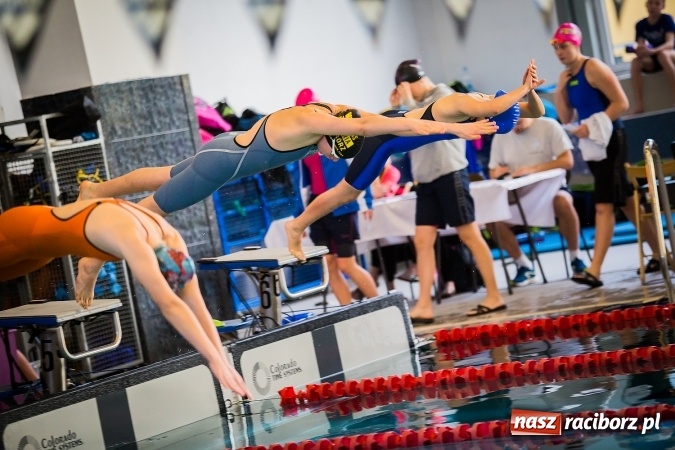 Zdjęcie w galerii na portalu naszraciborz.pl: Ze Śląska na Olimpijskie Areny - młodzi pływacy rywalizowali na pływalni SMS-u  wiadomości z regionu