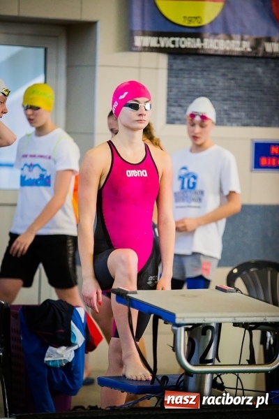 Zdjęcie w galerii na portalu naszraciborz.pl: Ze Śląska na Olimpijskie Areny - młodzi pływacy rywalizowali na pływalni SMS-u  wiadomości z regionu