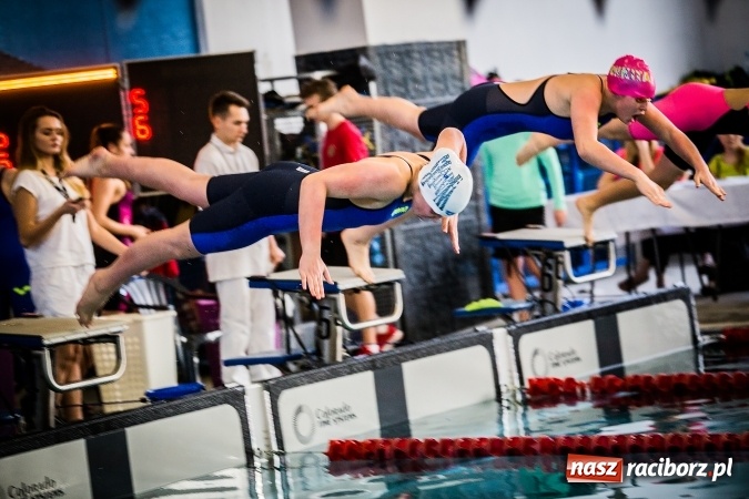 Zdjęcie w galerii na portalu naszraciborz.pl: Ze Śląska na Olimpijskie Areny - młodzi pływacy rywalizowali na pływalni SMS-u  wiadomości z regionu