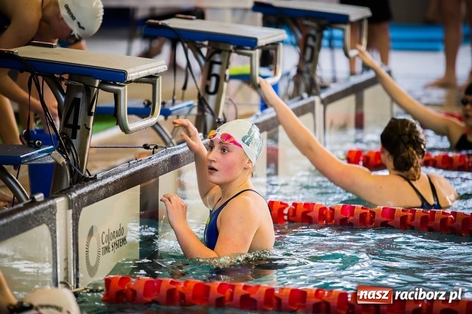Zdjęcie w galerii na portalu naszraciborz.pl: Ze Śląska na Olimpijskie Areny - młodzi pływacy rywalizowali na pływalni SMS-u  wiadomości z regionu