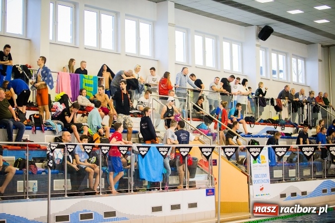 Zdjęcie w galerii na portalu naszraciborz.pl: Ze Śląska na Olimpijskie Areny - młodzi pływacy rywalizowali na pływalni SMS-u  wiadomości z regionu