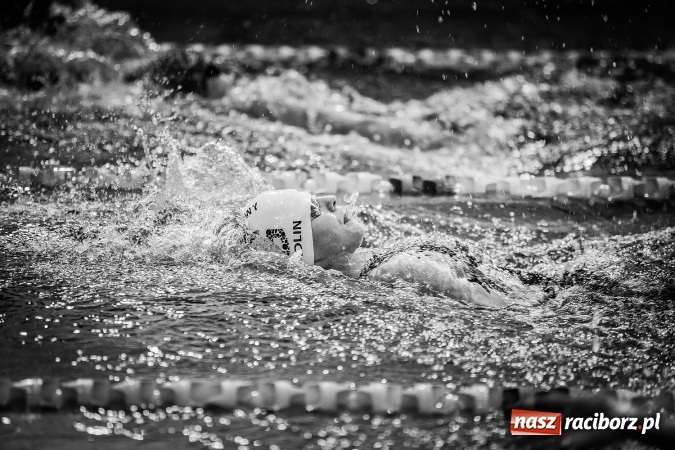 Zdjęcie w galerii na portalu naszraciborz.pl: Ze Śląska na Olimpijskie Areny - młodzi pływacy rywalizowali na pływalni SMS-u  wiadomości z regionu