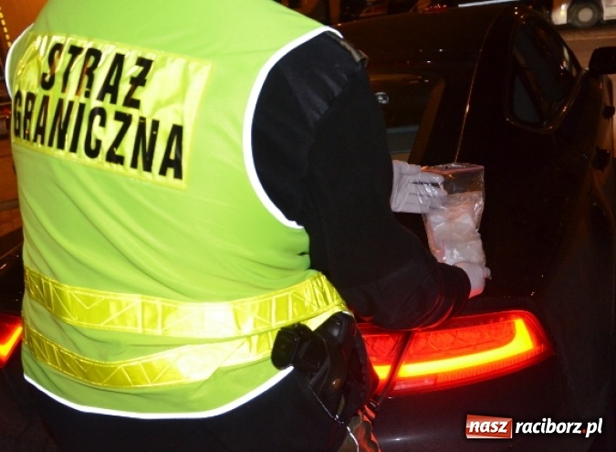 Zdjęcie w galerii na portalu naszraciborz.pl: Dopalacze w kontrolowanym pojeździe  wiadomości z regionu