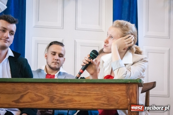 Zdjęcie w galerii na portalu naszraciborz.pl: W II LO obchodzono Dzień Patrona Szkoły wiadomości z regionu