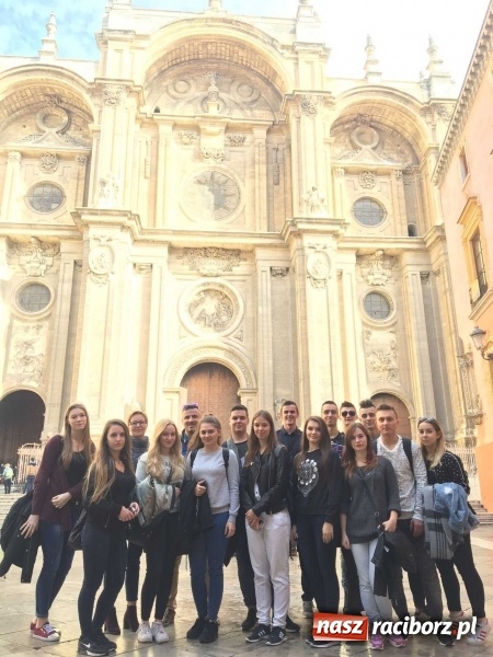 Zdjęcie w galerii na portalu naszraciborz.pl: Uczniowie z Raciborza przez miesiąc zdobywali doświadczenia w Hiszpanii  wiadomości z regionu