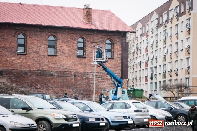Zdjęcie w galerii na portalu naszraciborz.pl: Ruszył prywatny parking przy Podwalu. Będą tu bramki i parkomat  wiadomości z regionu