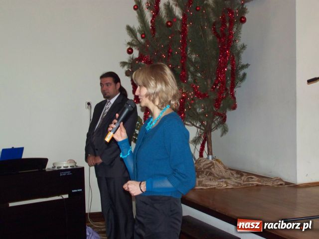 Zdjęcie w galerii na portalu naszraciborz.pl: Przybieżeli do... G5, a tam festiwal kolęd wiadomości z regionu