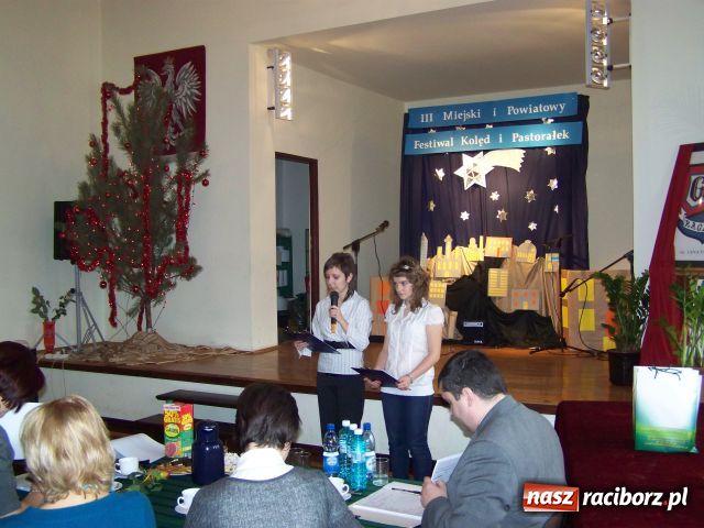 Zdjęcie w galerii na portalu naszraciborz.pl: Przybieżeli do... G5, a tam festiwal kolęd wiadomości z regionu