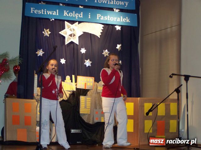 Zdjęcie w galerii na portalu naszraciborz.pl: Przybieżeli do... G5, a tam festiwal kolęd wiadomości z regionu