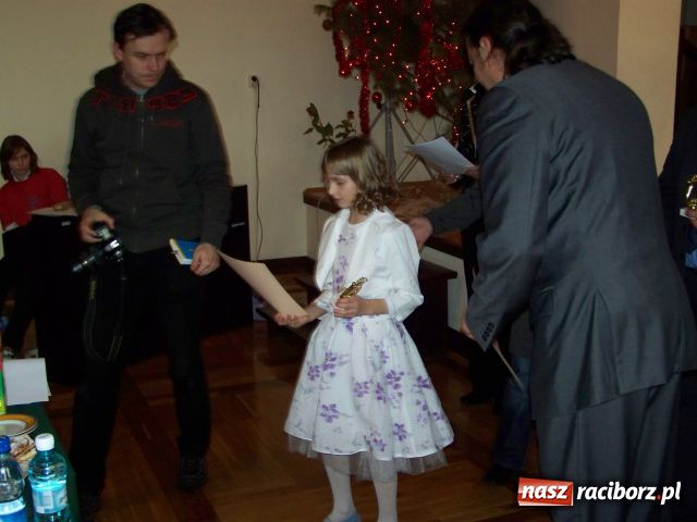 Zdjęcie w galerii na portalu naszraciborz.pl: Przybieżeli do... G5, a tam festiwal kolęd wiadomości z regionu