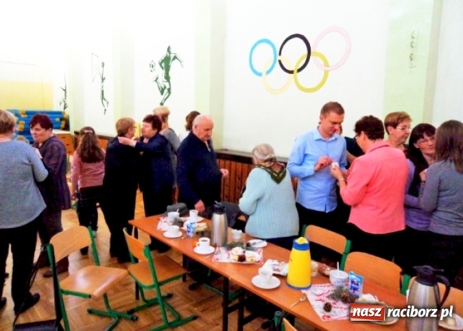 Zdjęcie w galerii na portalu naszraciborz.pl: Wsp&oacute;lna szkolna wigilia w Borucinie wiadomości z regionu