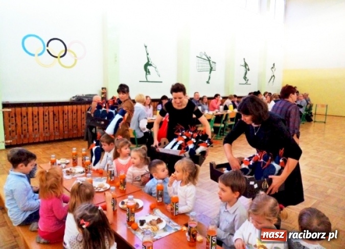 Zdjęcie w galerii na portalu naszraciborz.pl: Wsp&oacute;lna szkolna wigilia w Borucinie wiadomości z regionu